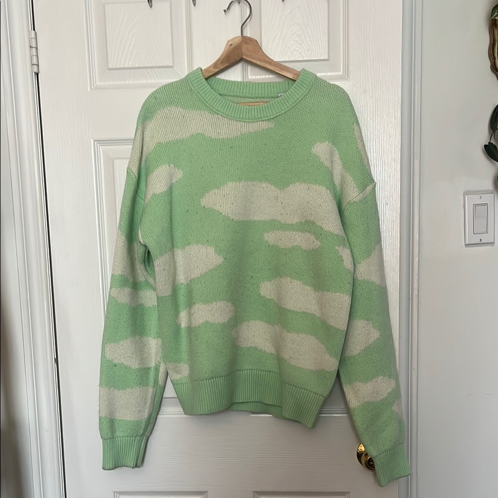 Green and White Cloud Pattern Sweater